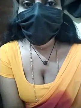 Snapshot of Nithiila chatting on 03-10-26, 05:12 Nithiila online show from 03-10-26, 05:12