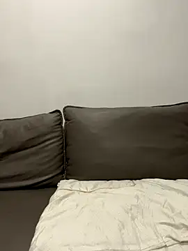 ruyi-13 online show from 09-10-25, 08:14