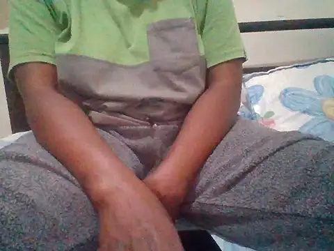 Snapshot of lolli961 chatting on 07-14-26, 07:24 lolli961 online show from 07-14-26, 07:24