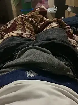 Snapshot of hmleonardo chatting on 01-16-26, 12:58 hmleonardo online show from 01-16-26, 12:58