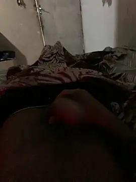 Snapshot of hmleonardo chatting on 02-12-26, 12:00 hmleonardo online show from 02-12-26, 12:00