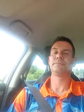 Snapshot of Leonbisa chatting on 11-01-25, 02:08 Leonbisa online show from 11-01-25, 02:08