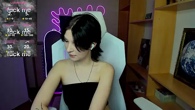 Snapshot of AudreyyKim chatting on 11-02-25, 11:12 AudreyyKim online show from 11-02-25, 11:12