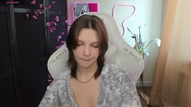 AudreyyKim online show from 05-03-26, 08:20