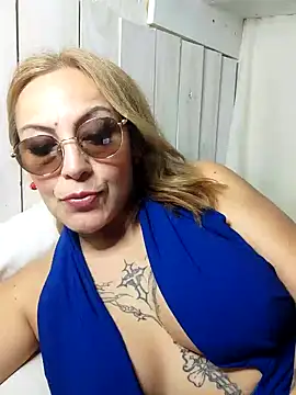 Snapshot of Gatithaaa chatting on 06-28-26, 03:23 Gatithaaa online show from 06-28-26, 03:23