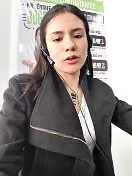 CHARLOTTE  05 online show from 11-13-25, 12:26