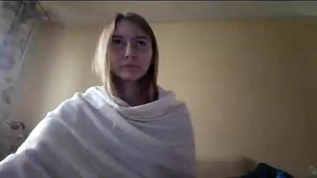 Snapshot of Nymera_flare chatting on 10-23-25, 06:34 Nymera flare online show from 10-23-25, 06:34