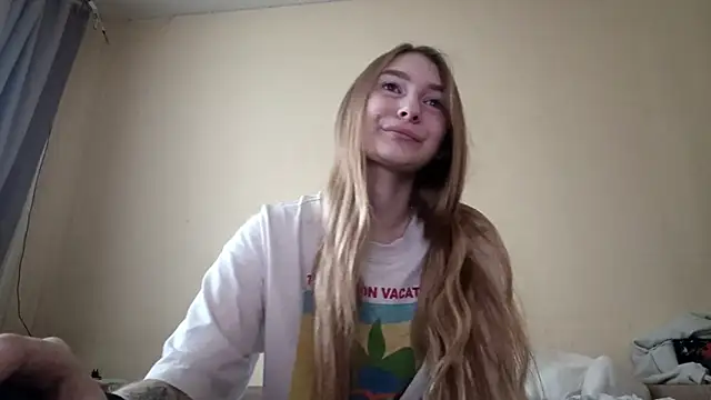 Snapshot of Nymera_flare chatting on 11-05-25, 07:30 Nymera flare online show from 11-05-25, 07:30