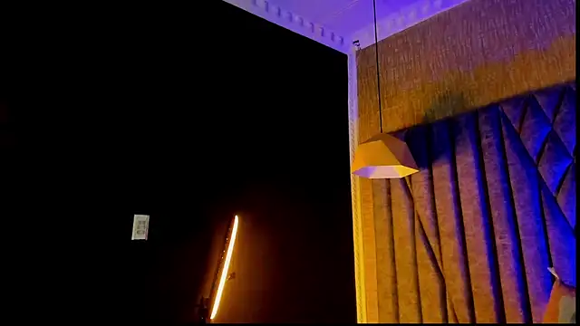 Boss Domiinator online show from 10-22-25, 03:40