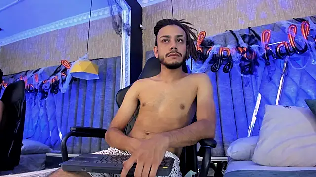 Boss Domiinator online show from 11-02-25, 04:04