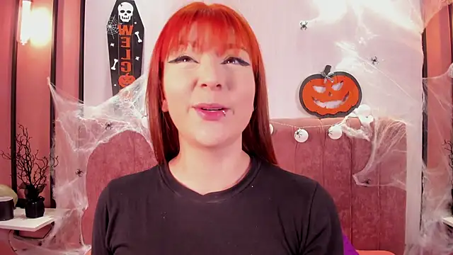 lilly blear  online show from 10-30-25, 03:52