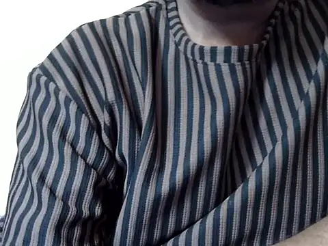 Snapshot of biggd09 chatting on 10-14-25, 08:59 biggd09 online show from 10-14-25, 08:59