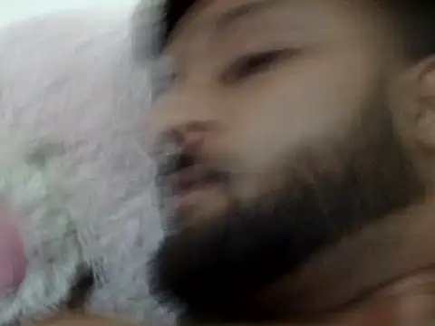 Snapshot of biggd09 chatting on 10-28-25, 07:34 biggd09 online show from 10-28-25, 07:34