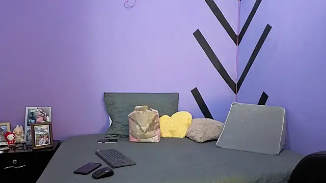 Snapshot of 666SweetAndSpicy chatting on 10-04-25, 10:19 666SweetAndSpicy online show from 10-04-25, 10:19