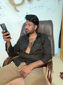 MeekBatgirl online show from 02-07-26, 06:22