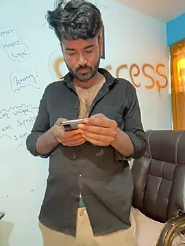 MeekBatgirl online show from 02-08-26, 06:28