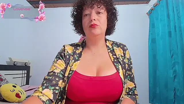 Miss Oriana online show from 10-14-25, 04:19