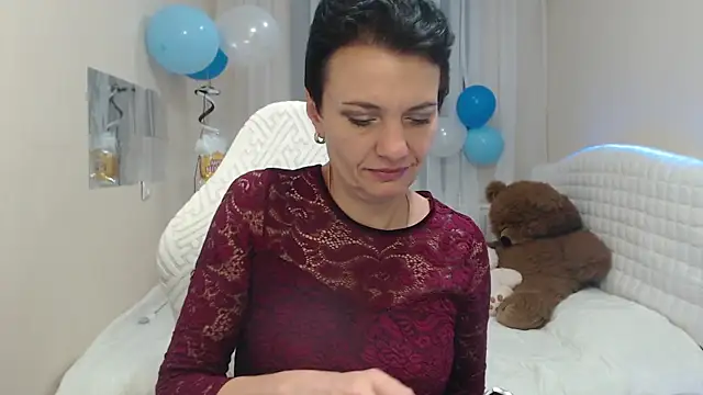 AvaSaturnian online show from 09-20-25, 12:17