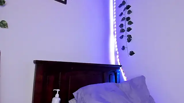 Michluxe 69 online show from 10-04-25, 04:21