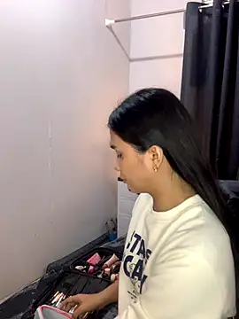 AngelHille online show from 09-28-25, 03:39