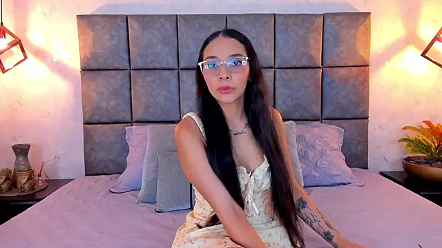 Roseaurora online show from 05-10-26, 12:10