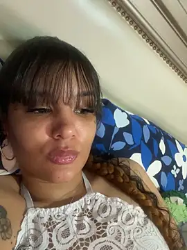 Snapshot of Prettygirl6070 chatting on 09-15-25, 02:50 Prettygirl6070 online show from 09-15-25, 02:50