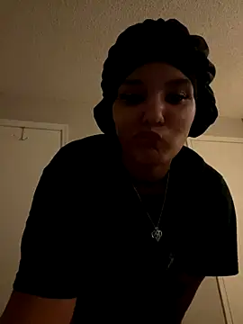 Snapshot of Prettygirl6070 chatting on 09-16-25, 05:52 Prettygirl6070 online show from 09-16-25, 05:52