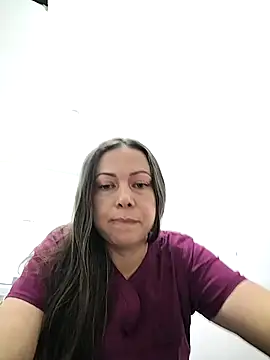 Snapshot of Madisson-04_ chatting on 09-20-25, 06:42 Madisson-04 online show from 09-20-25, 06:42