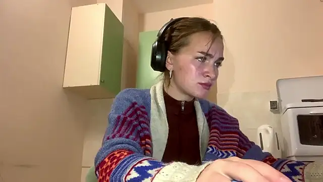 BunnyTiedeman online show from 10-01-25, 05:41