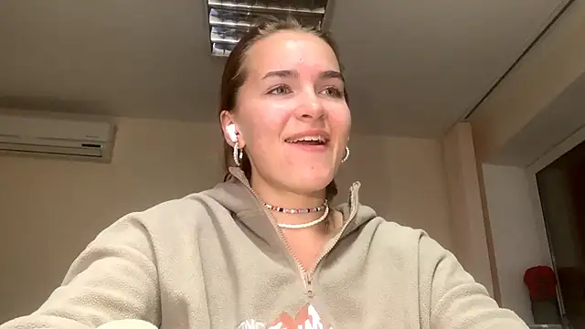 BunnyTiedeman online show from 10-17-25, 03:03