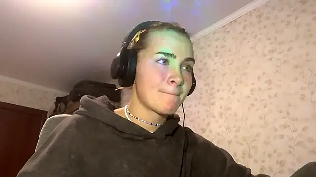 BunnyTiedeman online show from 11-05-25, 05:02