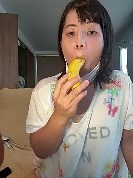 Snapshot of hanachan_001 chatting on 09-11-25, 12:44 hanachan 001 online show from 09-11-25, 12:44