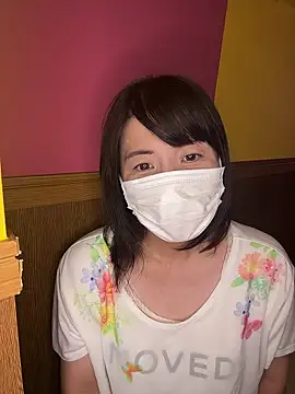 Snapshot of hanachan_001 chatting on 09-18-25, 03:30 hanachan 001 online show from 09-18-25, 03:30