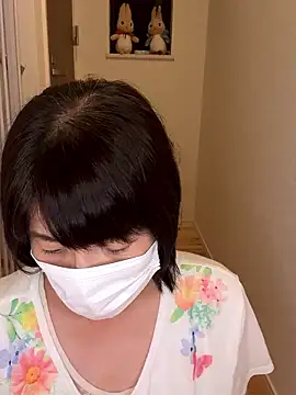 Snapshot of hanachan_001 chatting on 09-19-25, 12:39 hanachan 001 online show from 09-19-25, 12:39