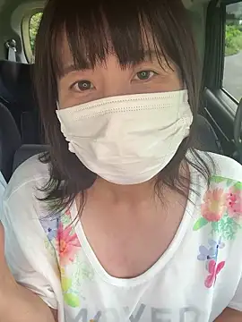 Snapshot of hanachan_001 chatting on 09-22-25, 05:53 hanachan 001 online show from 09-22-25, 05:53