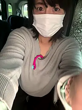 Snapshot of hanachan_001 chatting on 10-31-25, 01:39 hanachan 001 online show from 10-31-25, 01:39