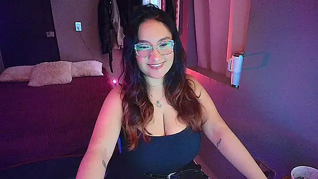 sophiejuicy  online show from 02-07-26, 06:00