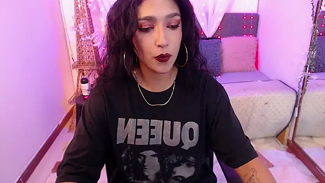 Snapshot of Cleofox_ chatting on 10-08-25, 11:35 Cleofox online show from 10-08-25, 11:35