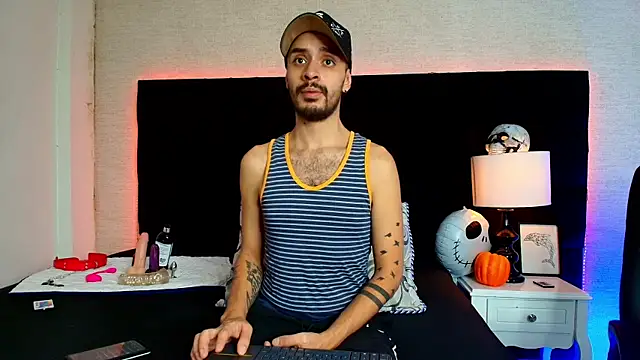 HairyDiamond  online show from 10-21-25, 04:08