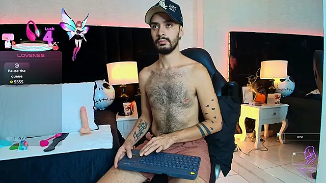 HairyDiamond  online show from 10-29-25, 09:05