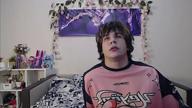 Snapshot of Night_angell69 chatting on 09-23-25, 04:21 Night angell69 online show from 09-23-25, 04:21