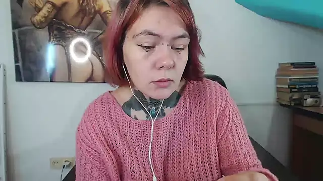 Snapshot of The_ICE_woman chatting on 09-09-25, 02:33 The ICE woman online show from 09-09-25, 02:33