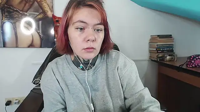 Snapshot of The_ICE_woman chatting on 09-10-25, 02:22 The ICE woman online show from 09-10-25, 02:22