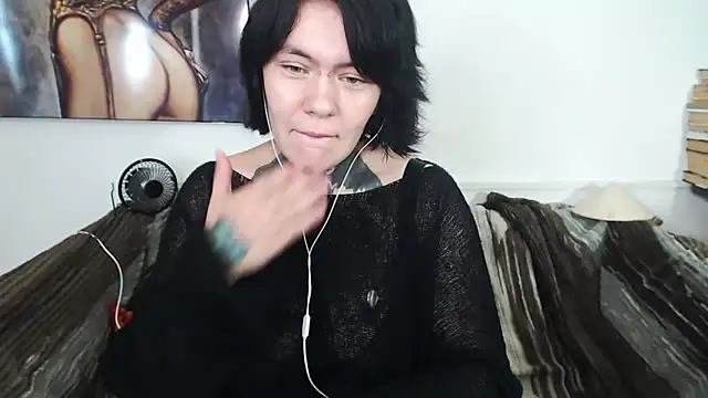 Snapshot of The_ICE_woman chatting on 09-14-25, 04:00 The ICE woman online show from 09-14-25, 04:00