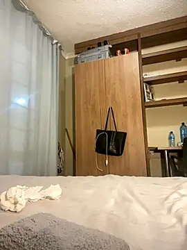 Snapshot of Moonzy77 chatting on 10-01-25, 06:03 Moonzy77 online show from 10-01-25, 06:03