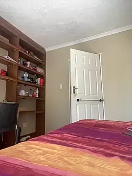 Snapshot of Moonzy77 chatting on 10-03-25, 09:39 Moonzy77 online show from 10-03-25, 09:39