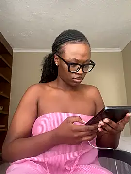 Snapshot of Moonzy77 chatting on 10-23-25, 01:21 Moonzy77 online show from 10-23-25, 01:21