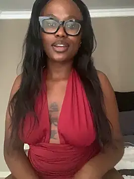 Snapshot of Moonzy77 chatting on 11-04-25, 01:10 Moonzy77 online show from 11-04-25, 01:10