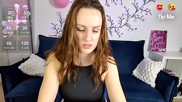 Julia Lia online show from 09-18-25, 07:54