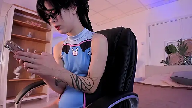 Sima Wendy online show from 10-04-25, 06:22